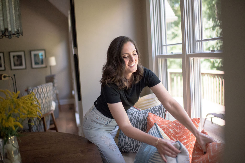 Todd_H_Carlson_Photo_210916__THC7734 Designer organizing pillows